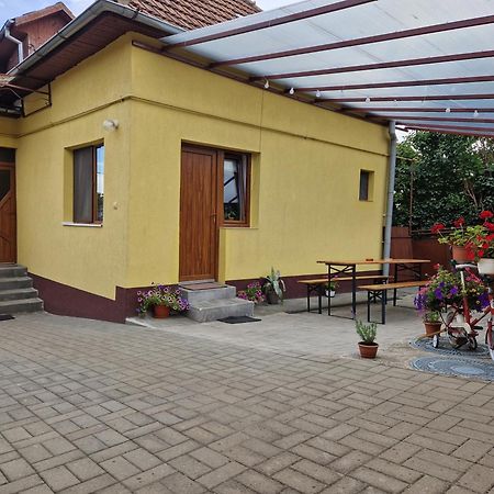 Hotel 1 For Rent Kluż-Napoka Zewnętrze zdjęcie