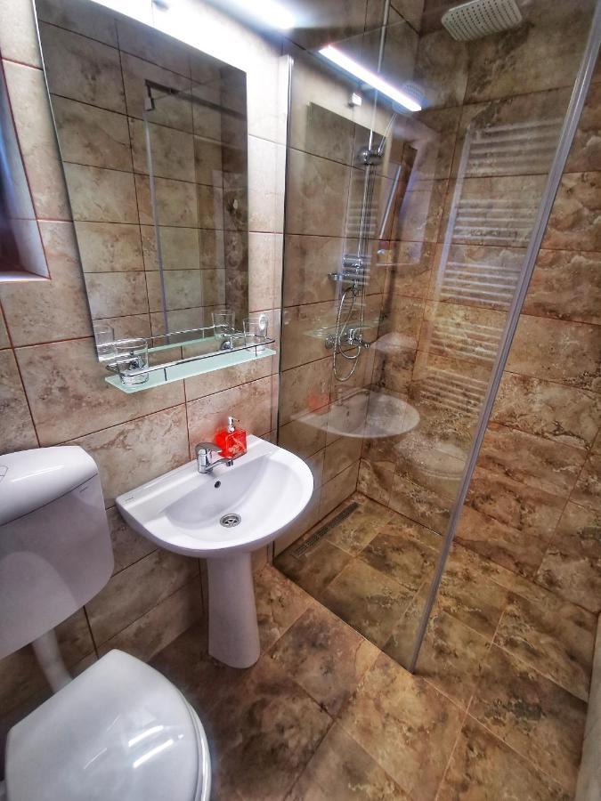 Hotel 1 For Rent Kluż-Napoka Zewnętrze zdjęcie